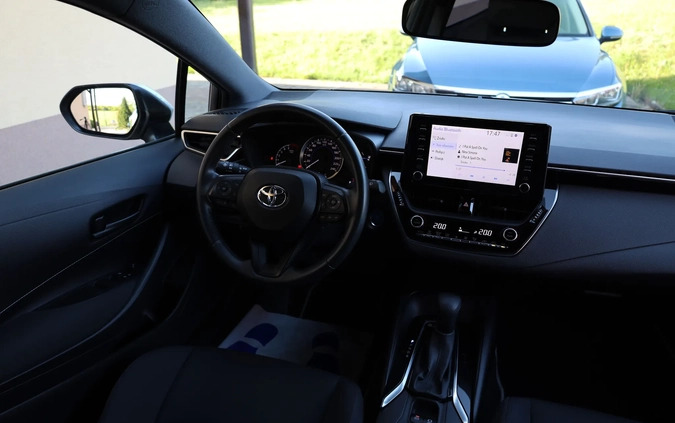 Toyota Corolla cena 79950 przebieg: 74400, rok produkcji 2019 z Rakoniewice małe 742